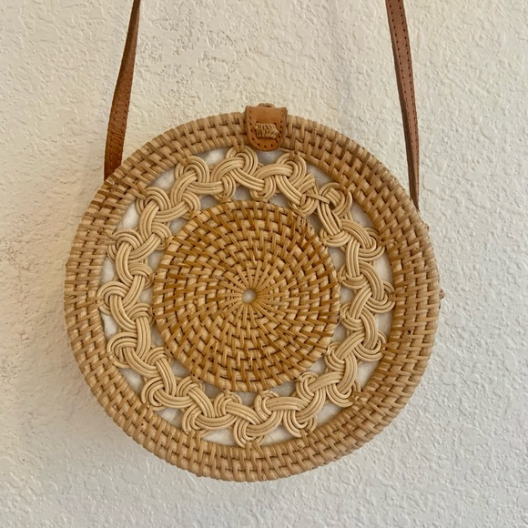 Handwoven rattan Crossbody Bag - Picture 6 of 10